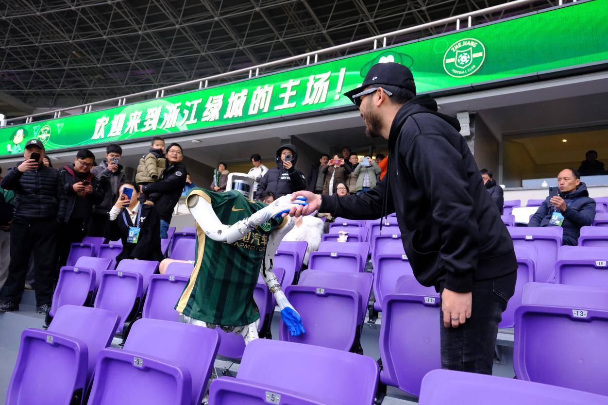 杭州绿城主场战胜对手，上升势头明显的简单介绍