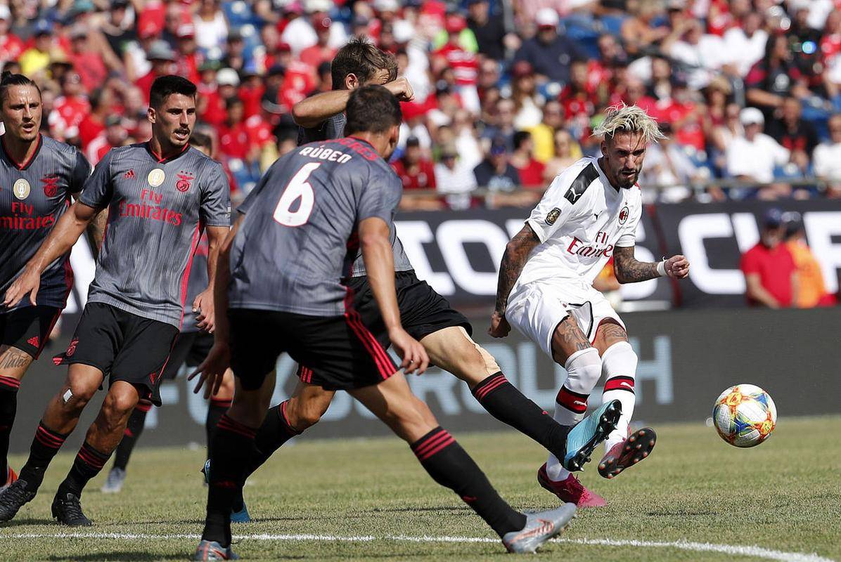 拜仁点球大战不敌劲旅，无缘欧冠四强