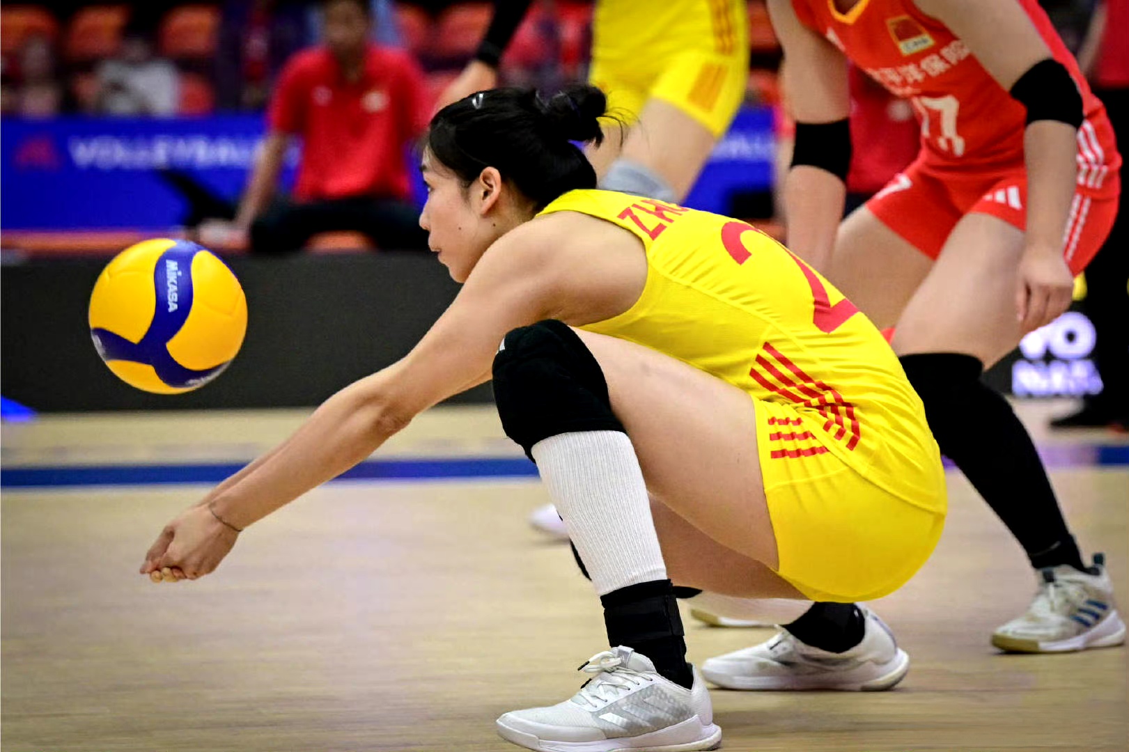 莎拉波娃在皇家马德里比赛中比赛规则变更，出色发挥引发热议！